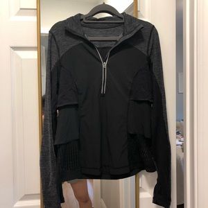 Lululemon size 6 running long sleeve top half zip